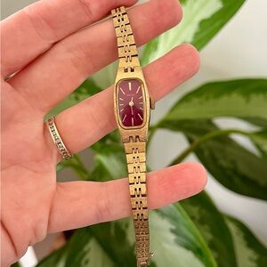 Vintage Seiko Bracelet Watch Purple Dial • Gold Tone Ladies Watch